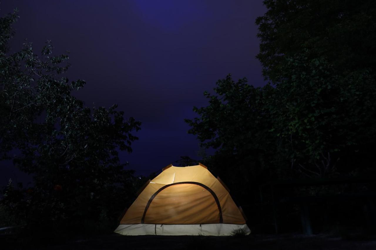 Hayi Tun Guest House Goris Exterior photo