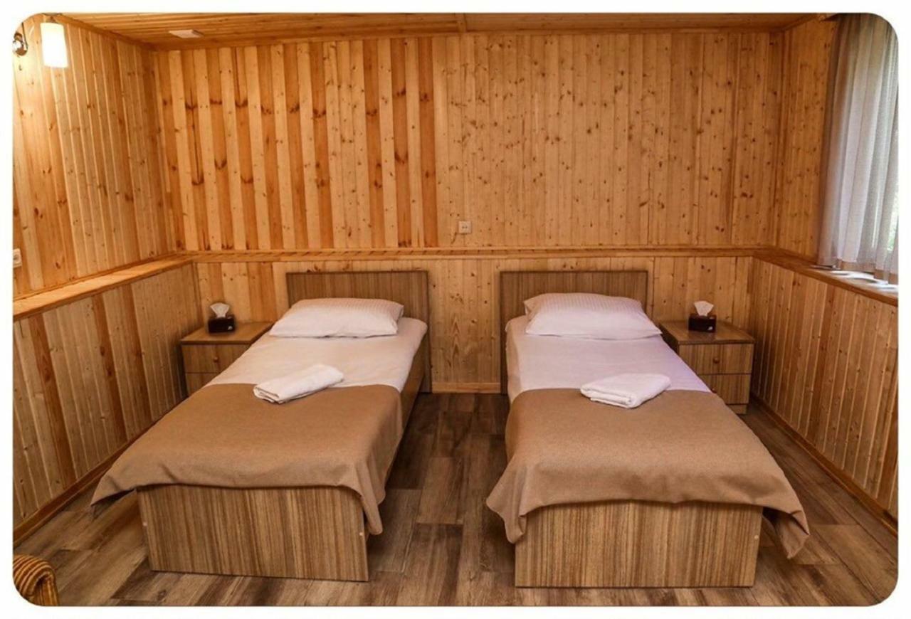 Hayi Tun Guest House Goris Exterior photo